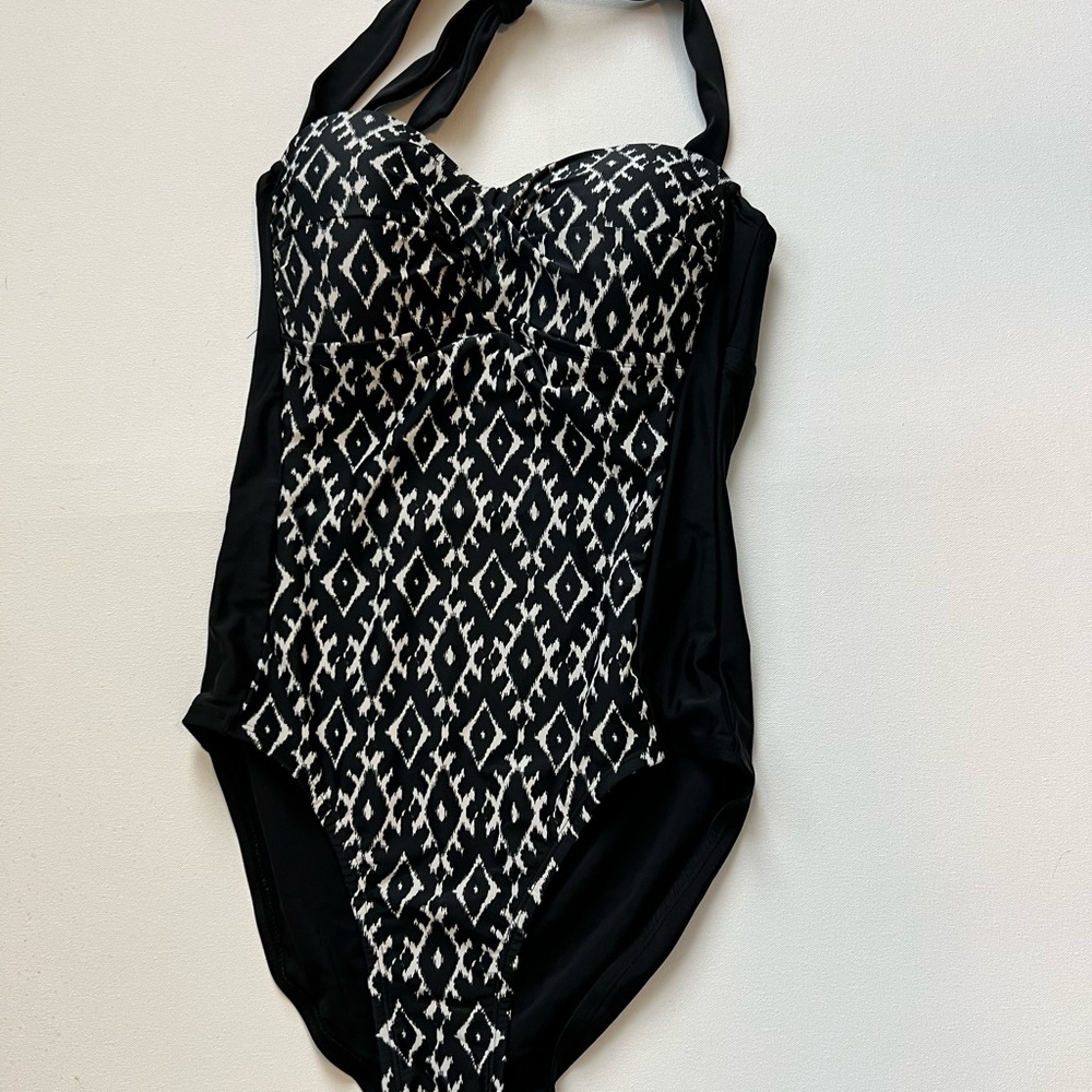 Black Ikat Pattern Flattering Swimsuit